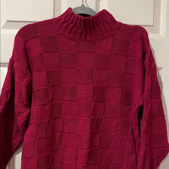 Vintage Sweaters - Vintage Berry Red Textured Turtleneck Sweater